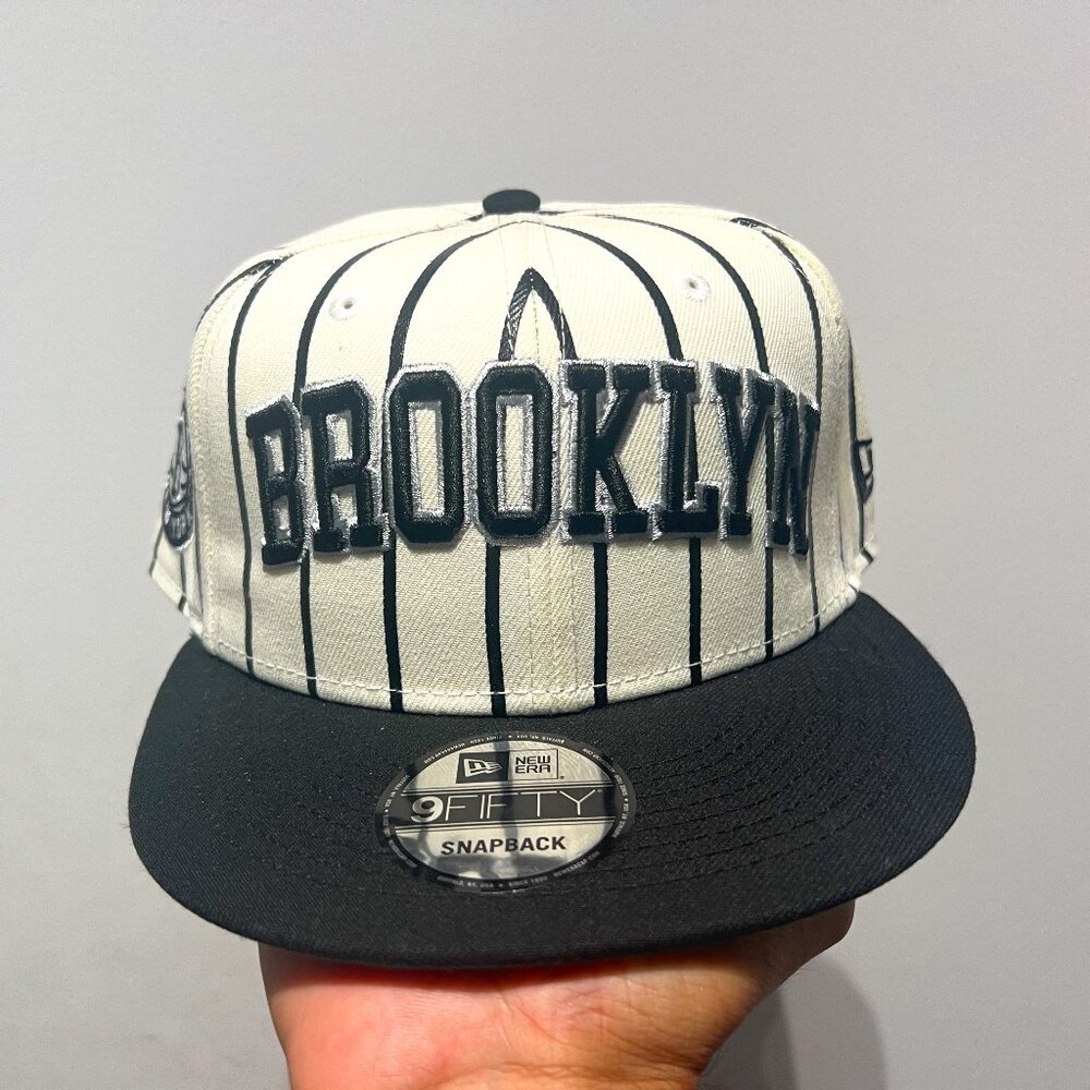 Brooklyn Nets NBA NE City Arch Cream Black Snapback Hat - New